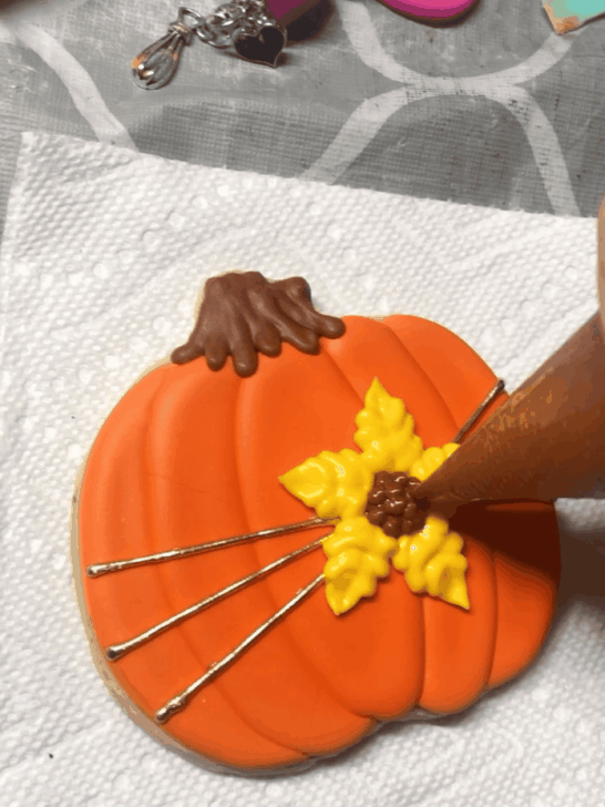 how to decorate Decorated Pumpkin Cookies with royal icing
