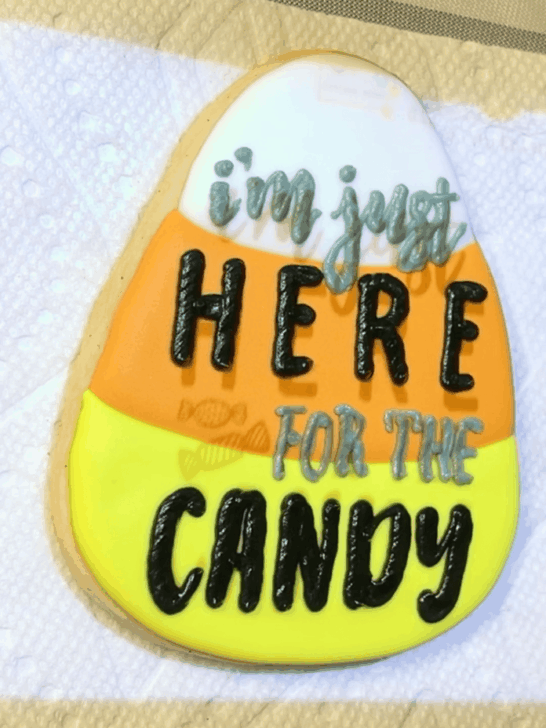 how to decorate decorated candy corn cookies with royal icing