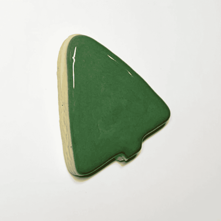 step by step decorating instructions for Mini Christmas Tree Cookies