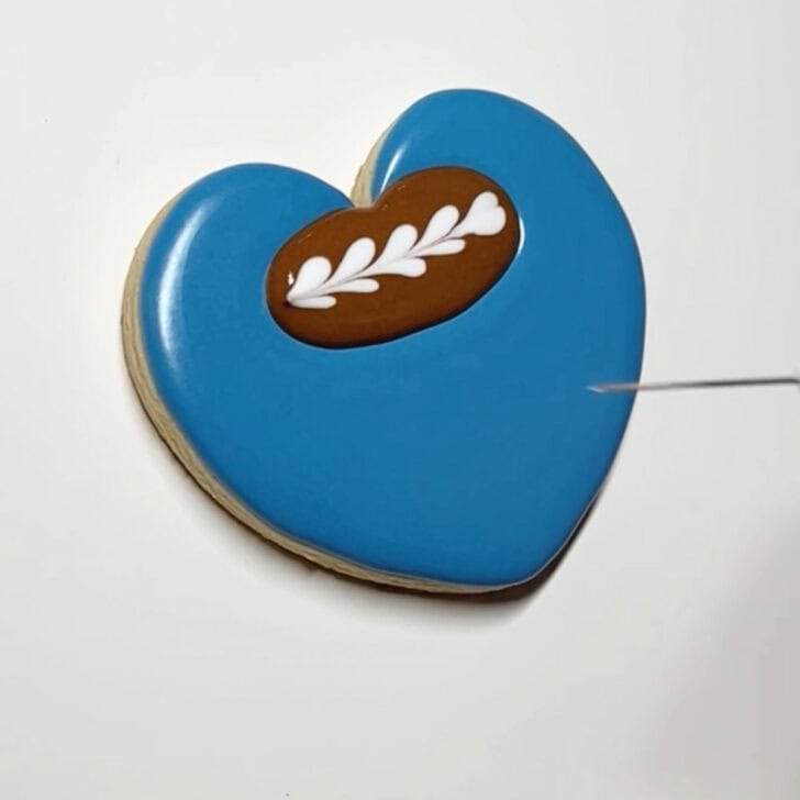 how to decorate teacher fuel cookies with royal icing