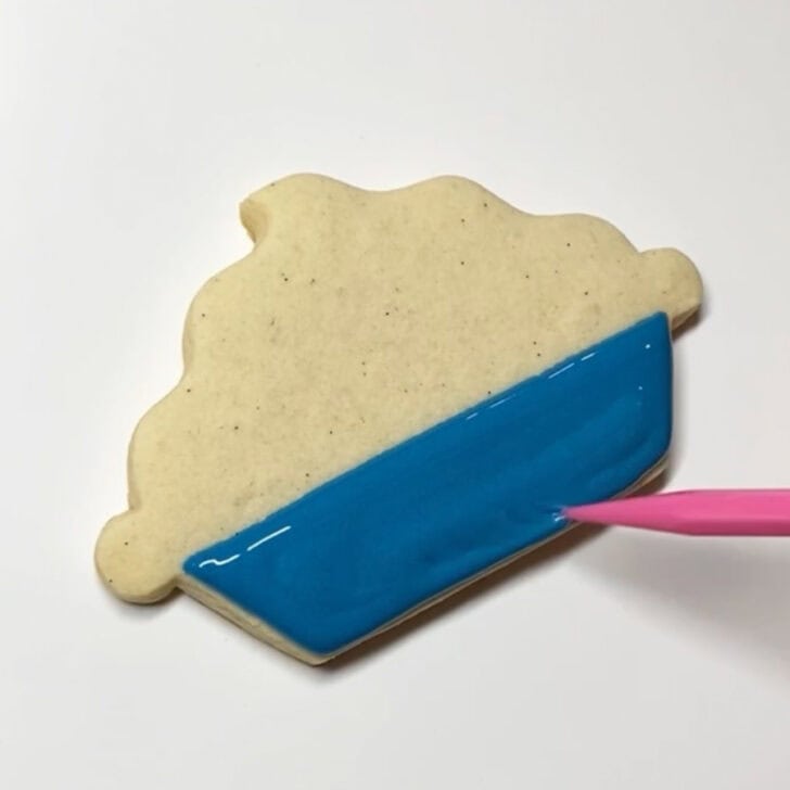 Step by step decorating instructions for how to decorate cherry pie sugar cookies for realizing