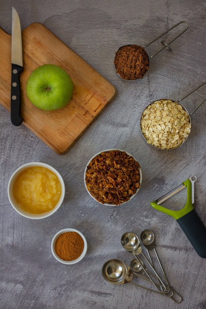 Vegan Oatmeal Cookies with Apples