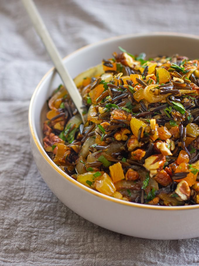 אורז בר עם פירות יבשים