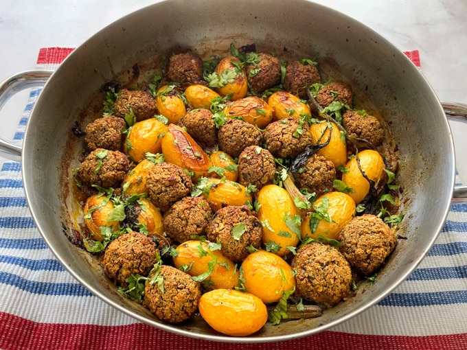 קציצות טופו לימוניות עם סלרי