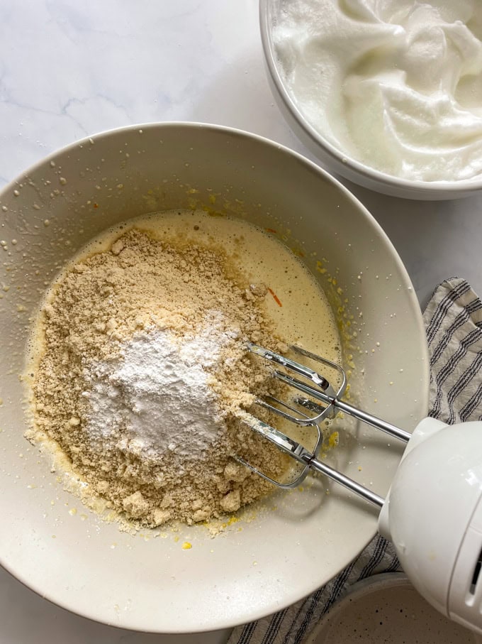 עוגת תפוזים ושקדים