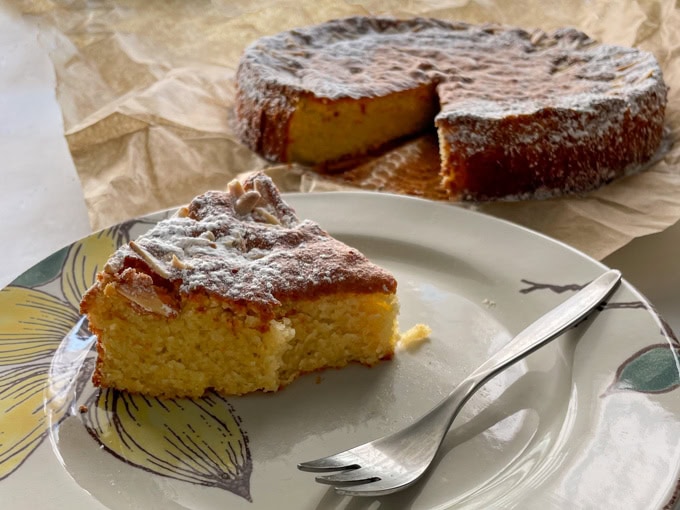 עוגת תפוזים ושקדים