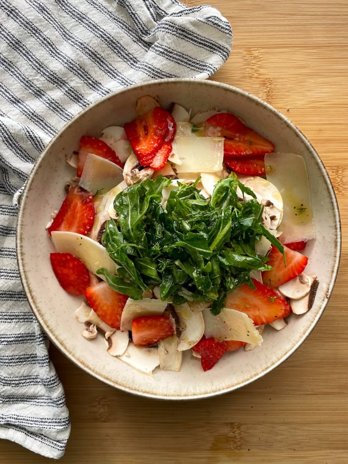 קרפצ'יו פטריות עם ויניגרט וואסבי