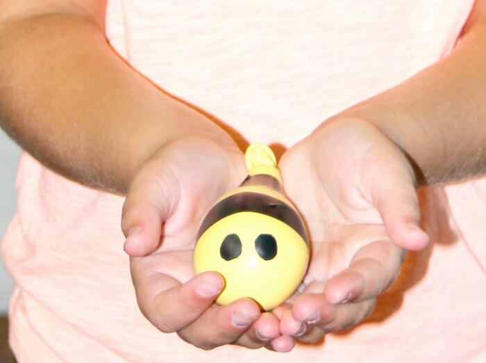 The Inspired Treehouse - This movement activity for kids quickly became one of our most popular posts because kids are fascinated by the squishable little bumble bees!