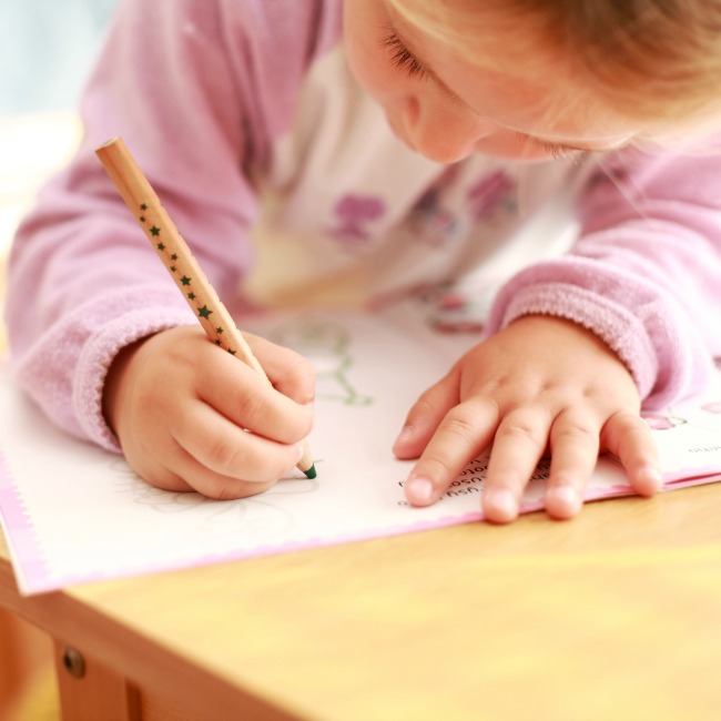 The Inspired Treehouse - Use these printable writing prompts for kids to encourage handwriting practice over the summer!