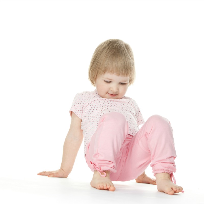 The Inspired Treehouse - Explore how to make your body into a “bridge” with this fun core strength exercise for kids. 