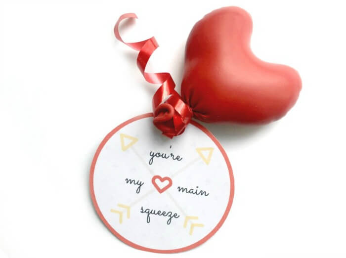 The Inspired Treehouse - These fun sensory Valentines for kids are the perfect way to keep little hands busy!
