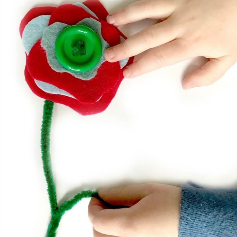The Inspired Treehouse - If you’re looking for a simple and fun flower craft for kids, this is the project for you!