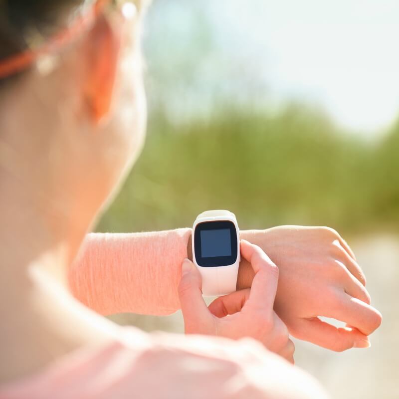 The Inspired Treehouse - Wondering whether activity trackers for kids really live up to all the hype? Here’s what a pediatric physical therapist thinks…