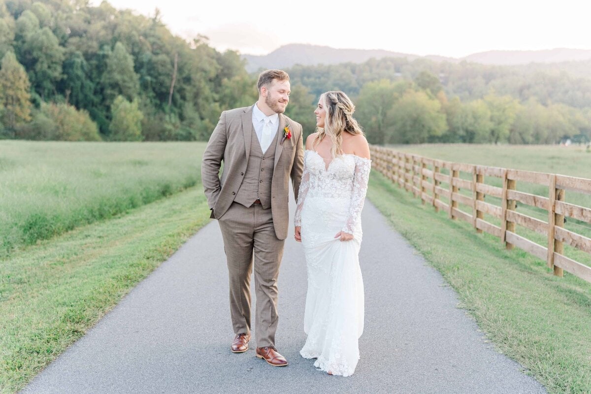 Rustic and classy wedding at Fussell Estate Wedding Venue featuring Lauren and Kameron’s branding ceremony, emotional first looks, stunning mountain-view couple portraits, and a fun-filled reception with family and friends.
