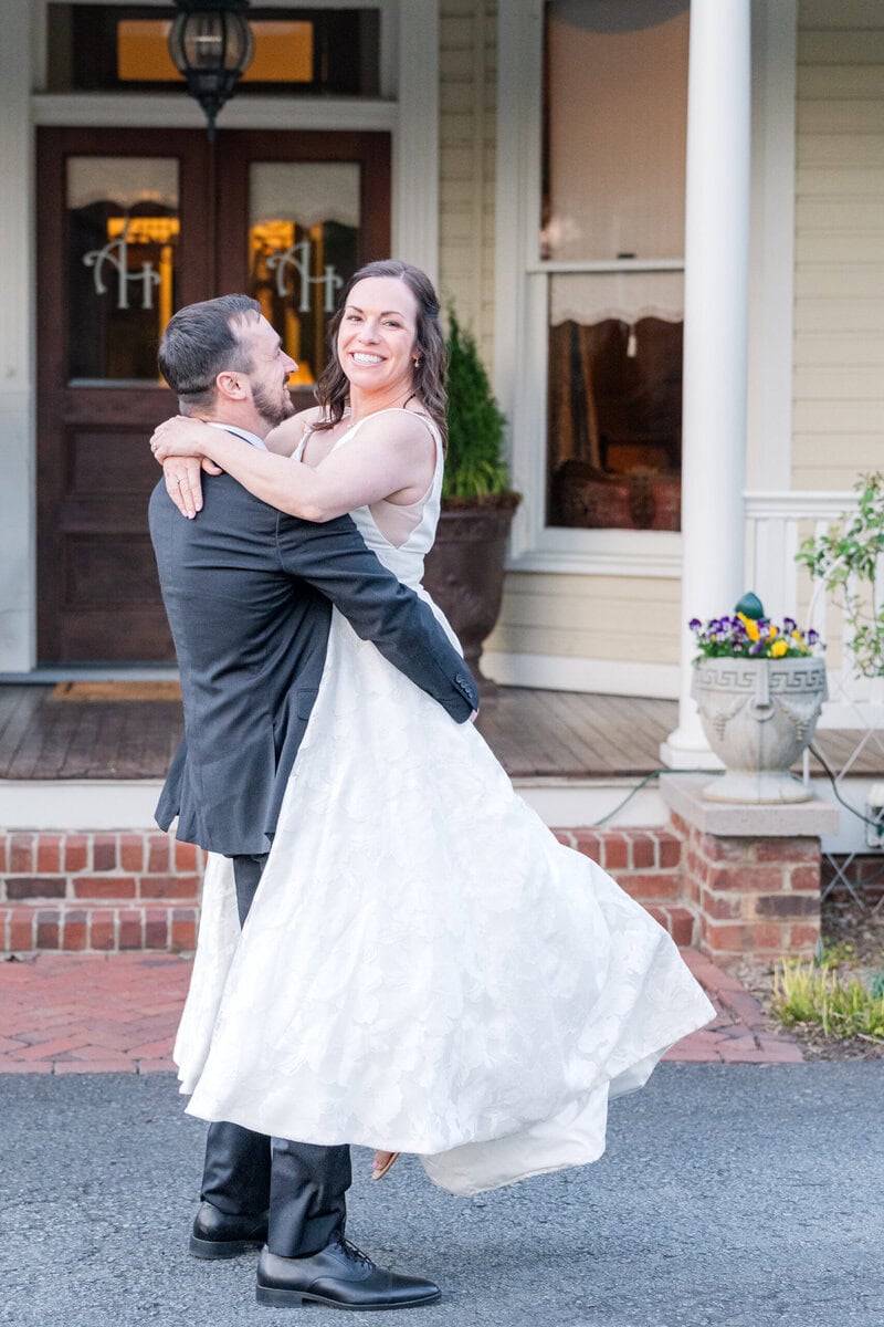 Sunset portraits at the front of Alexander Homestead manor Charlotte NC wedding photographer