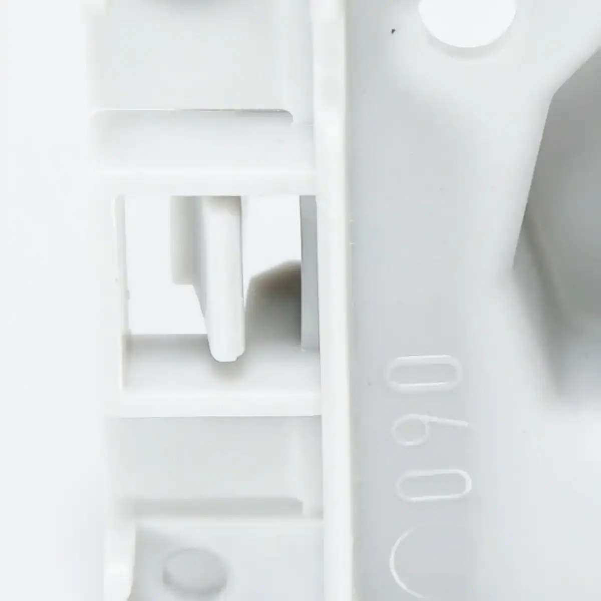 00145623 Bosch Washer Pump - Image 2