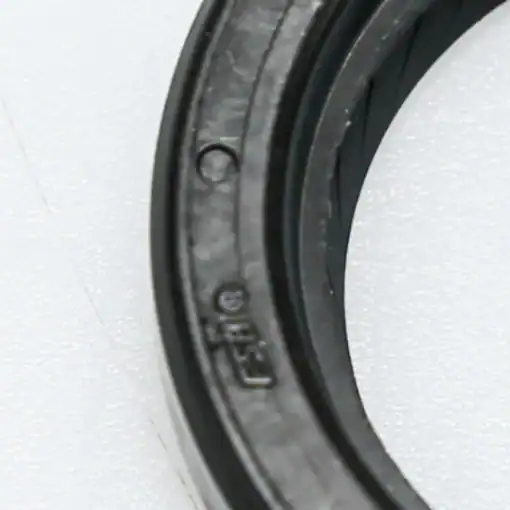 WP3349985 Whirlpool Shaft Seal - Image 3