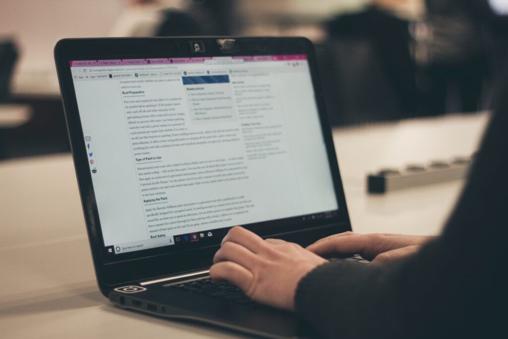 Publishing Content Online: Typing Hands