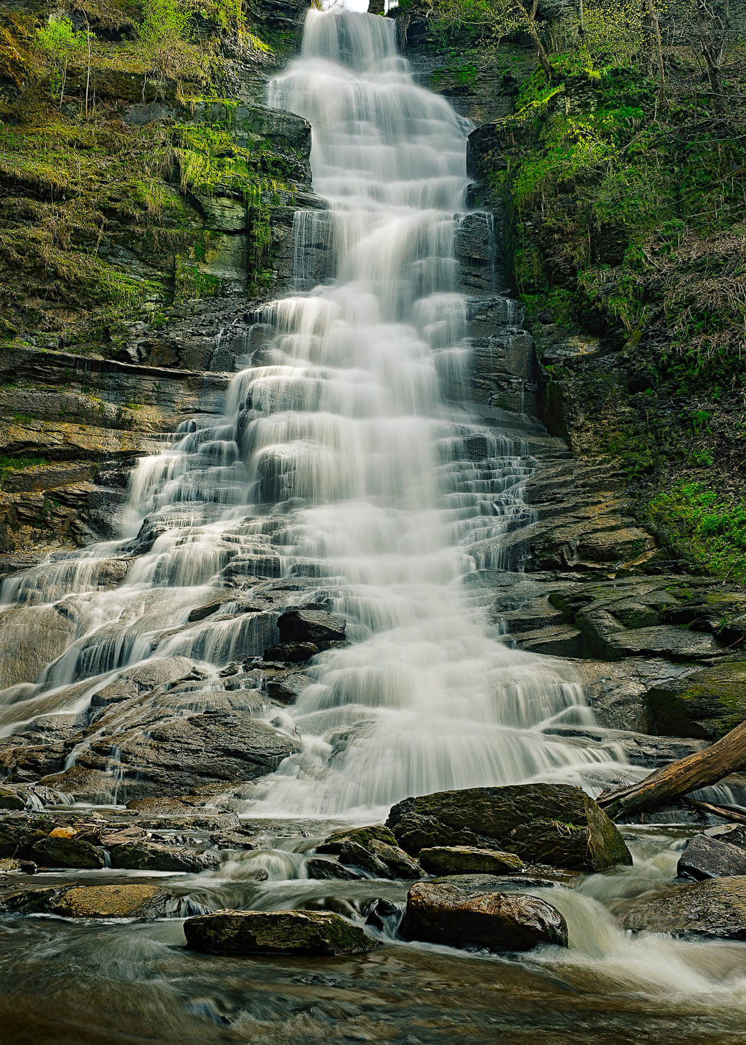 Waterfall in central New York named Pratts Falls 139 feet of drop.