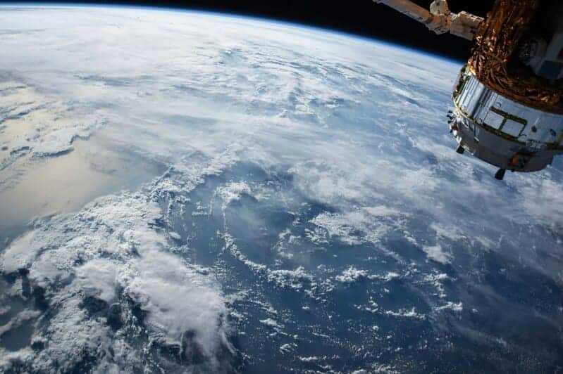 alien earth, gere