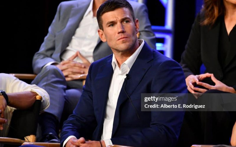 Austin Stowell