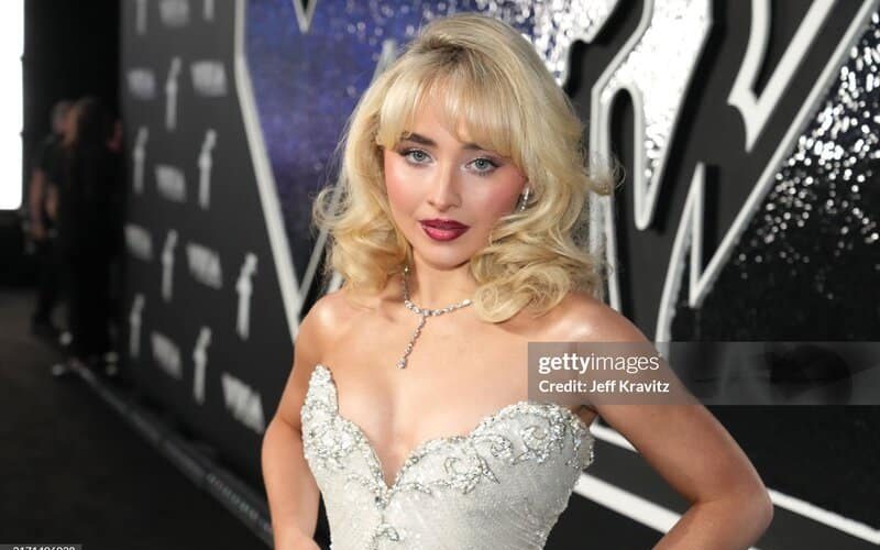 ELMONT, NEW YORK - SEPTEMBER 11: Sabrina Carpenter attends the 2024 MTV Video Music Awards at UBS Arena on September 11, 2024 in Elmont, New York. (Photo by Jeff Kravitz/Getty Images for MTV)