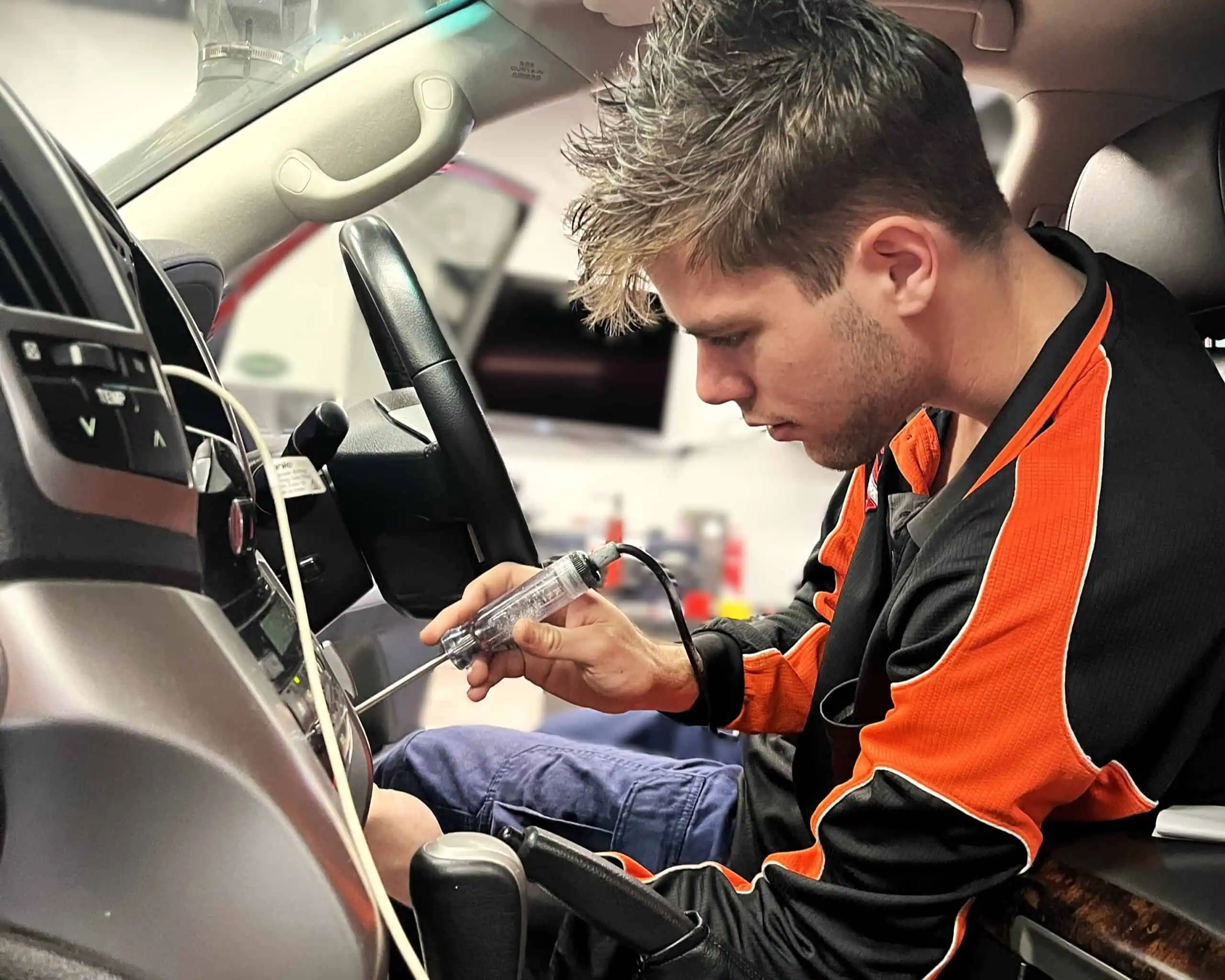 Auto electrical diagnostics and repairs in Townlec. Expert technicians ensure your vehicle's electri.