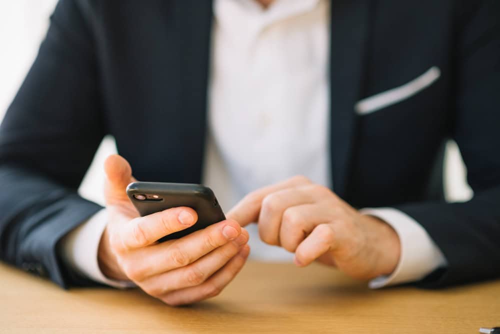Prenotazione ncc via whatsapp o telefono