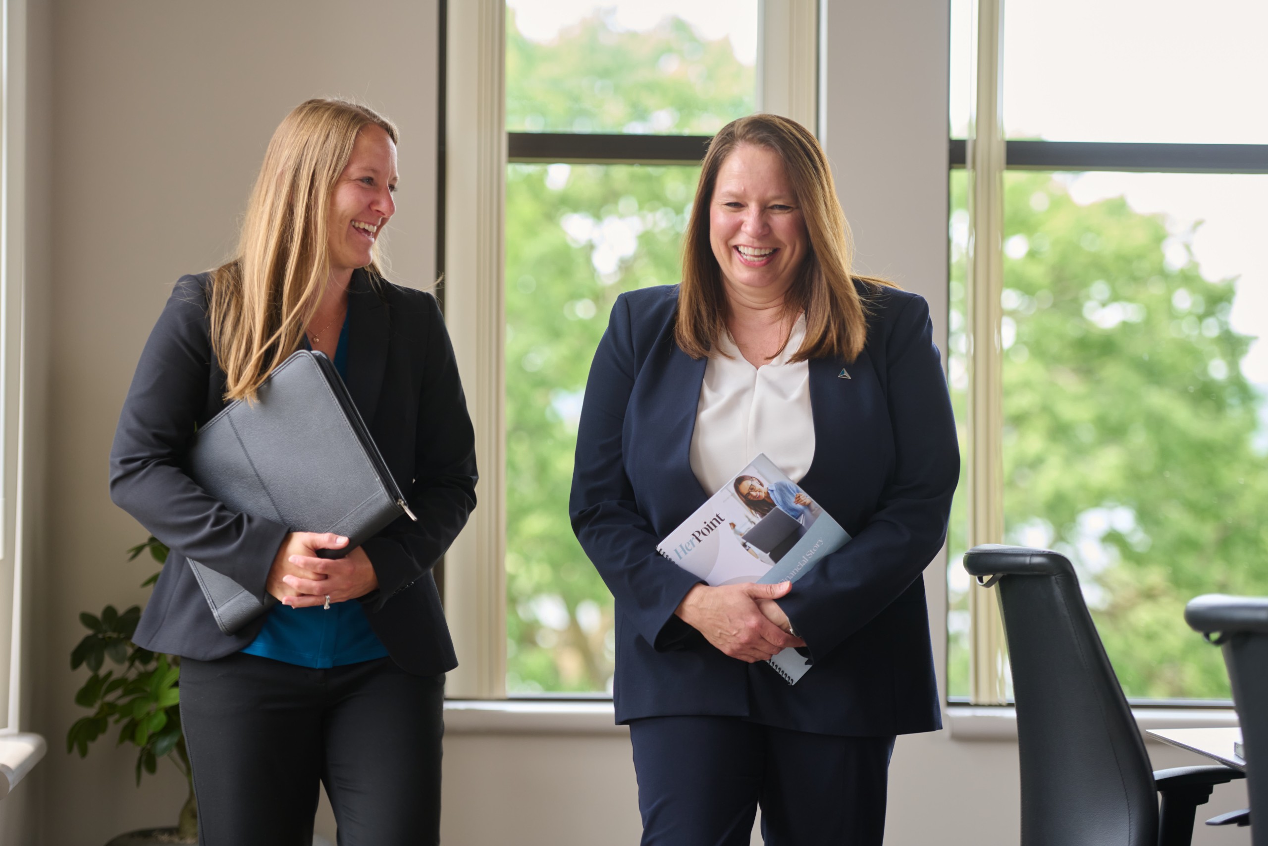 Leslie Meulemans; Kelly Ellinghuysen