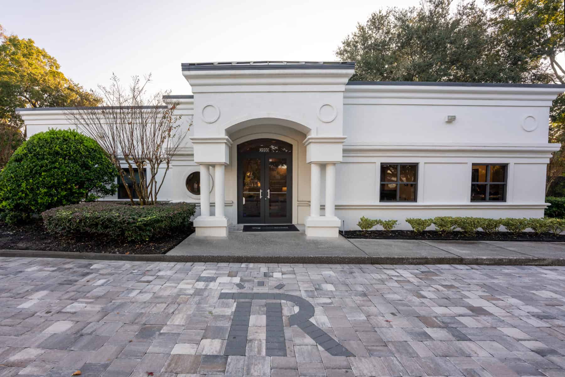 Exterior view of Twin Rivers Periodontics