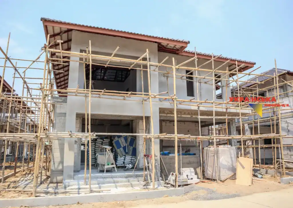 two-story house made of gas blocks, area 100 square meters