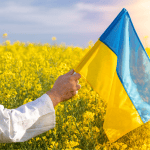 З Днем Незалежності України 2026! Найкращі привітання у віршах, прозі та патріотичні листівки для Viber