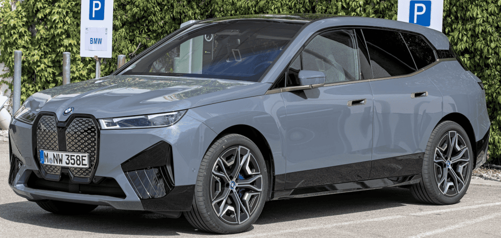 Электрокроссовер BMW iX