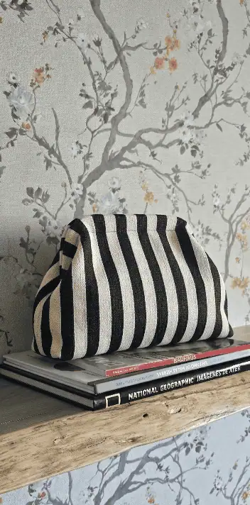 bolso cluch aurea raya