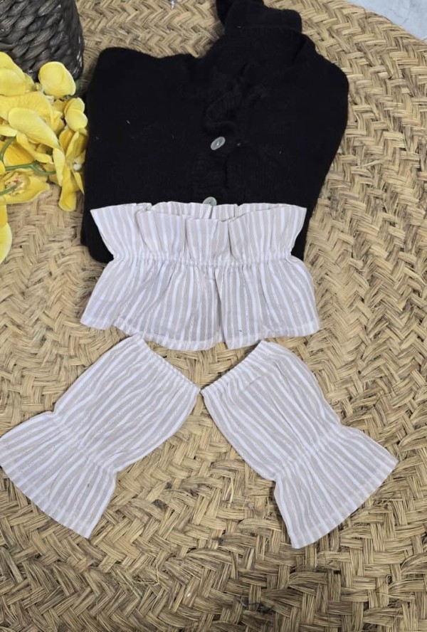 Conjunto de cuellos y puños rayas beige