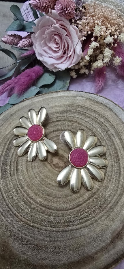 Pendiente margarita fuxia