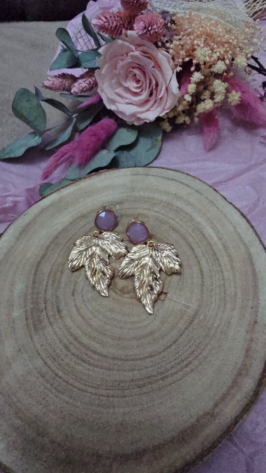 Pendiente hoja lila