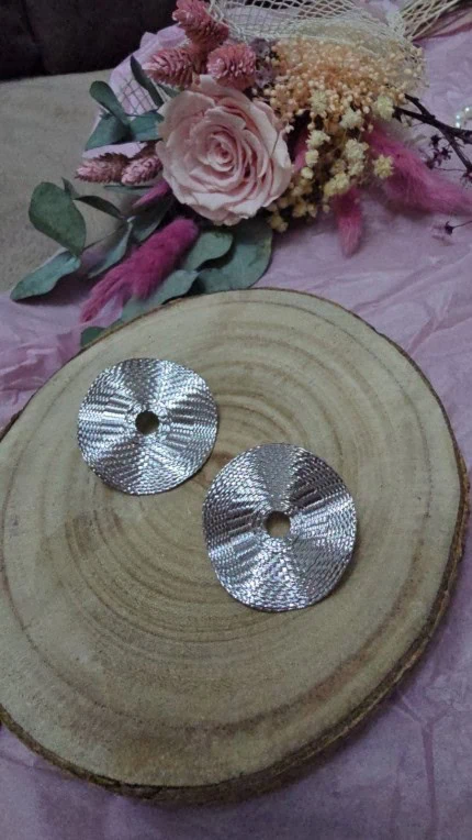 Pendiente circulo plateado