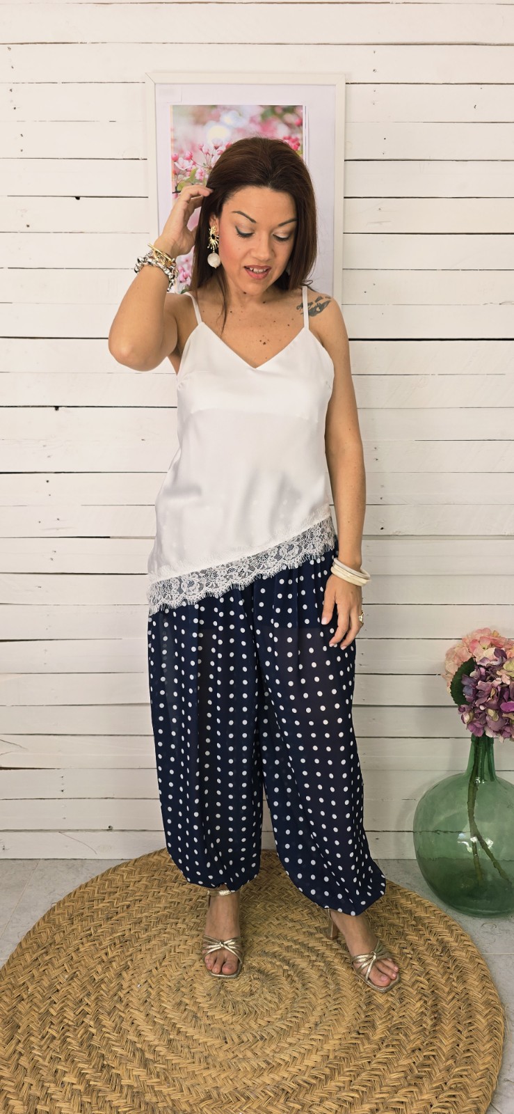 Lencera satinada puntilla blanco