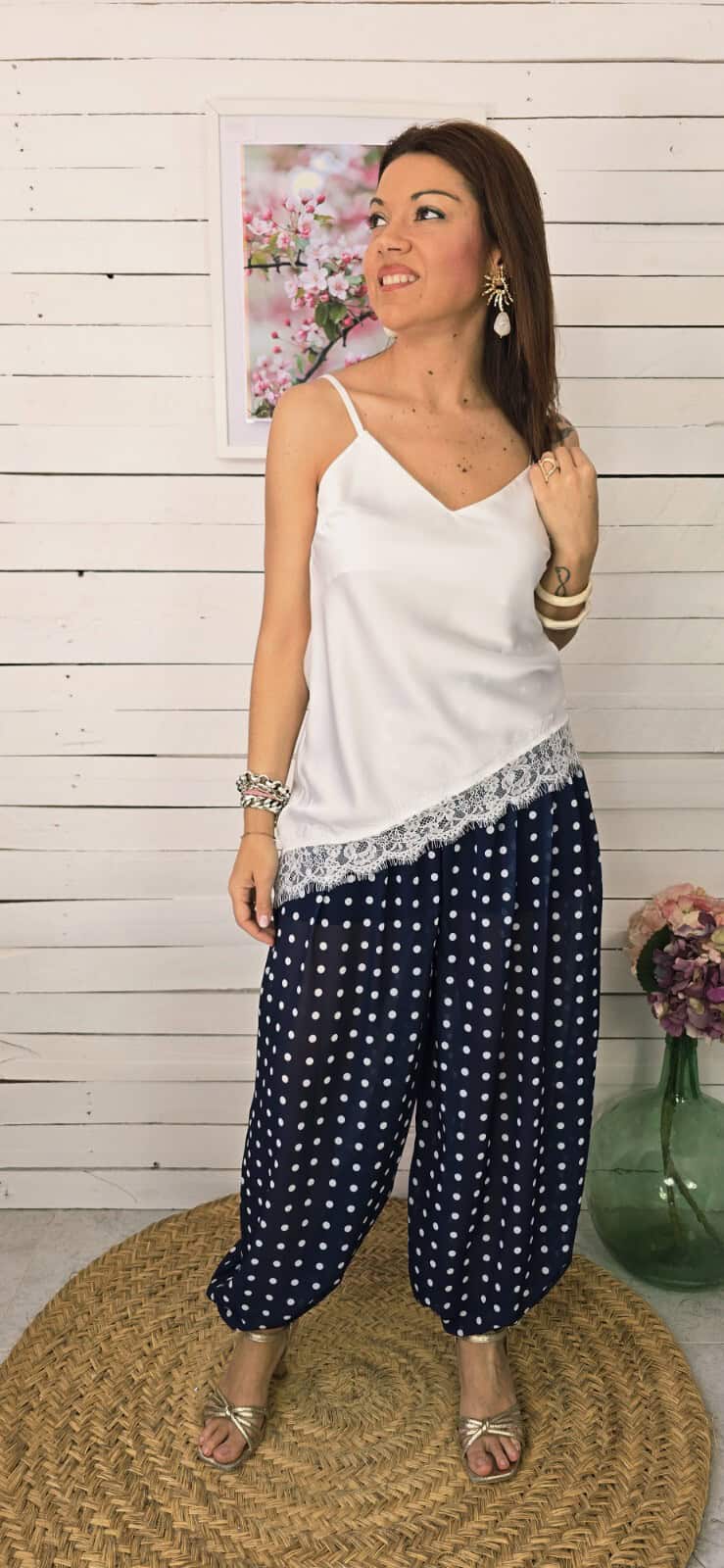 Lencera satinada puntilla blanco - Imagen 3
