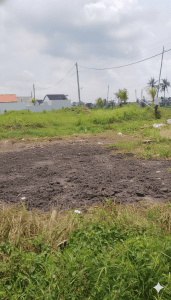 Lahan strategis di Bali dekat jalan utama, cocok untuk investasi properti.
