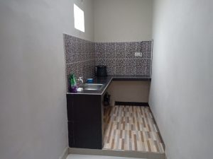 Interior dapur minimalis rumah 3 kamar tidur di Sanggulan Tabanan.