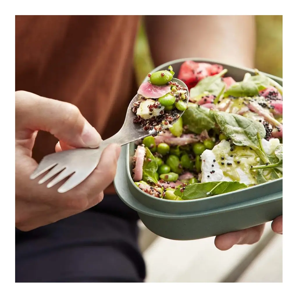 Spork Titanium lepel in gebruik