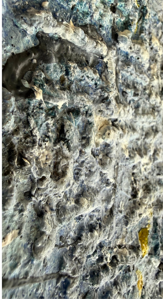 Apstraktna slika u mješanoj tehnici akril kolaž i ulje na platnu