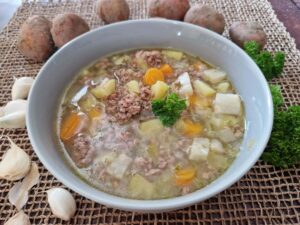 Hackfleischsuppe