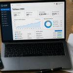 tableau crm sur ordinateur portable moderne