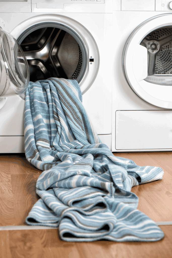 How to clean a washing machine
