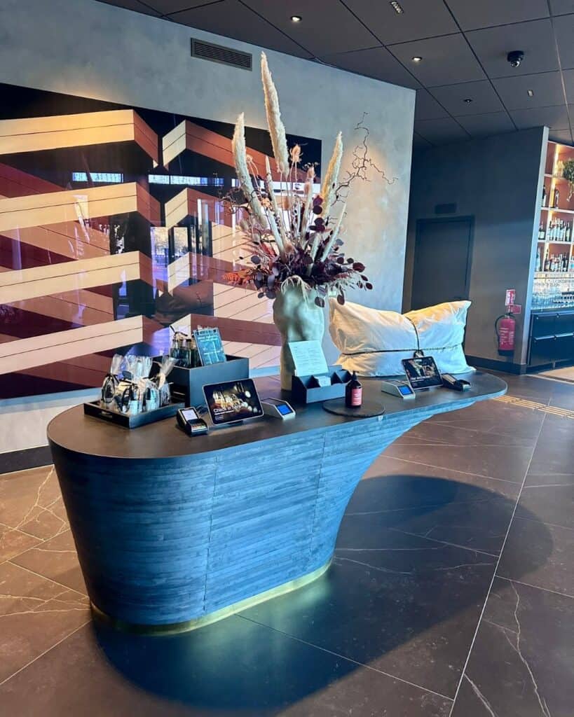 Clarion Hotel Karlatornet lobby