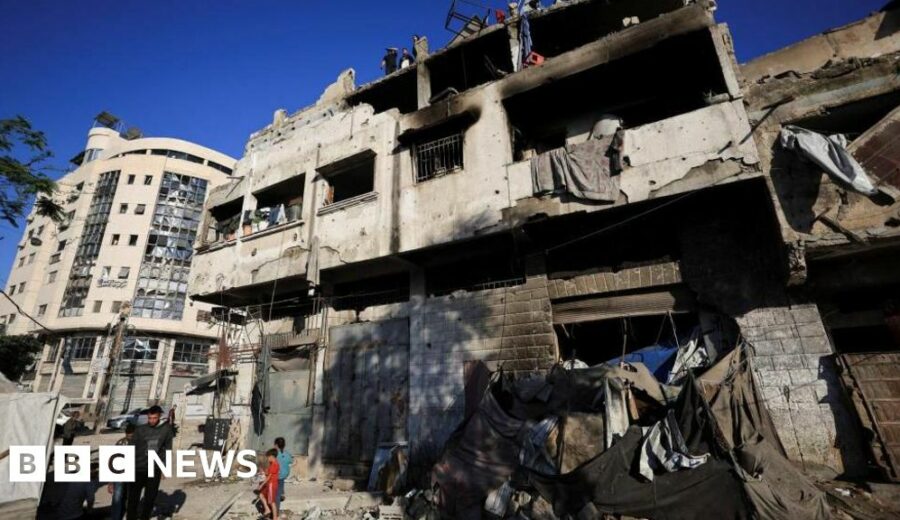 Israel Strikes Gaza City, Killing 10