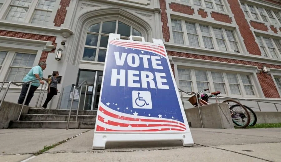 Louisiana Lawmakers Pass Map to Dismantle Black District